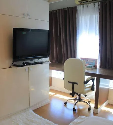 A2j Bgc Luxury 1br Near Burgos Circle & Mall マニラ市