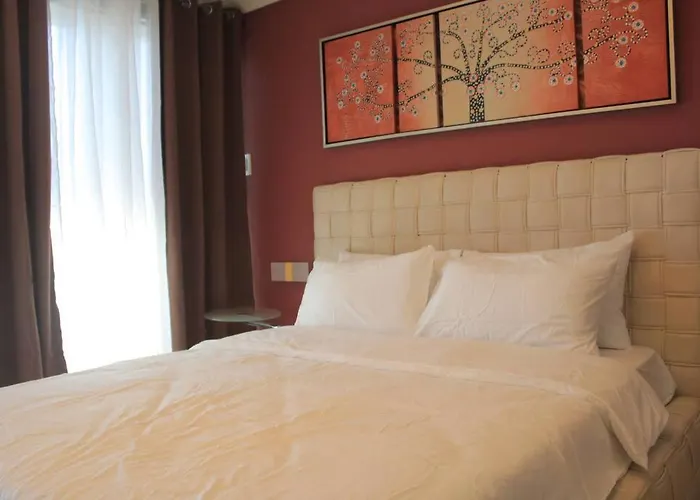 A2j Bgc Luxury 1br Near Burgos Circle & Mall
