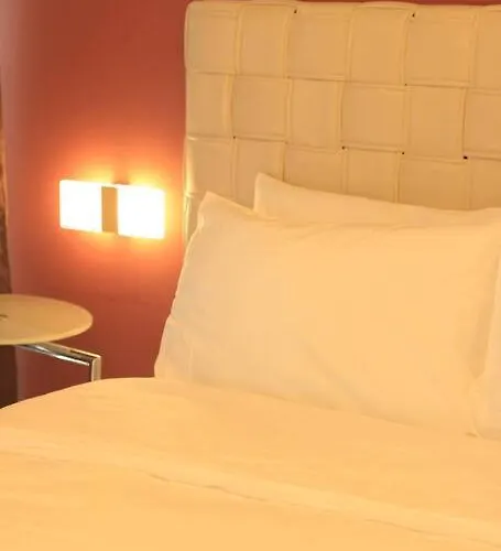 A2j Bgc Luxury 1br Near Burgos Circle & Mall アパート